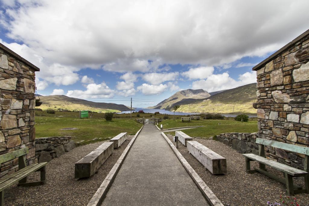 Killary Adventure Centre Otel Leenaun Dış mekan fotoğraf